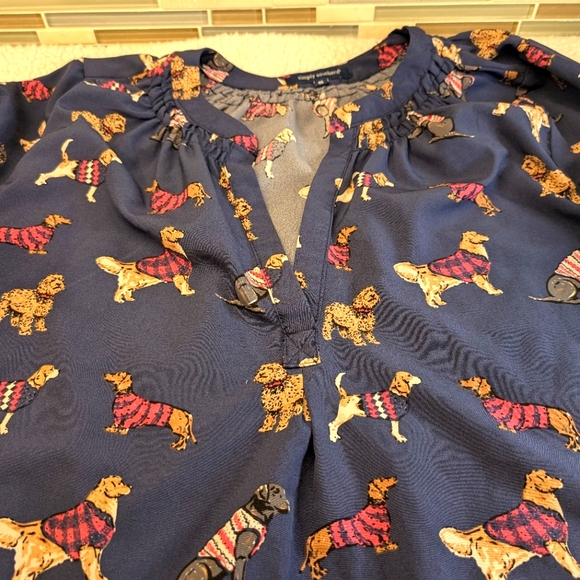 Simply Southern Blouse Women Blue Dog Smocked V-Neck Long Sleeve Size Small - Picture 1 of 10